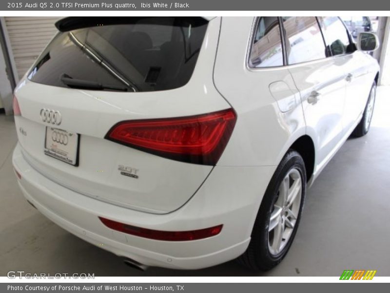Ibis White / Black 2015 Audi Q5 2.0 TFSI Premium Plus quattro