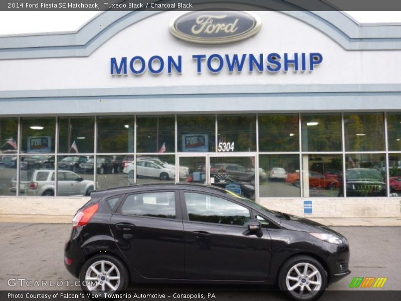 Tuxedo Black / Charcoal Black 2014 Ford Fiesta SE Hatchback