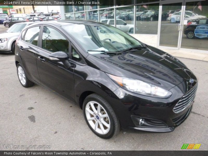 Tuxedo Black / Charcoal Black 2014 Ford Fiesta SE Hatchback