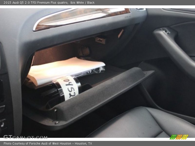 Ibis White / Black 2015 Audi Q5 2.0 TFSI Premium Plus quattro