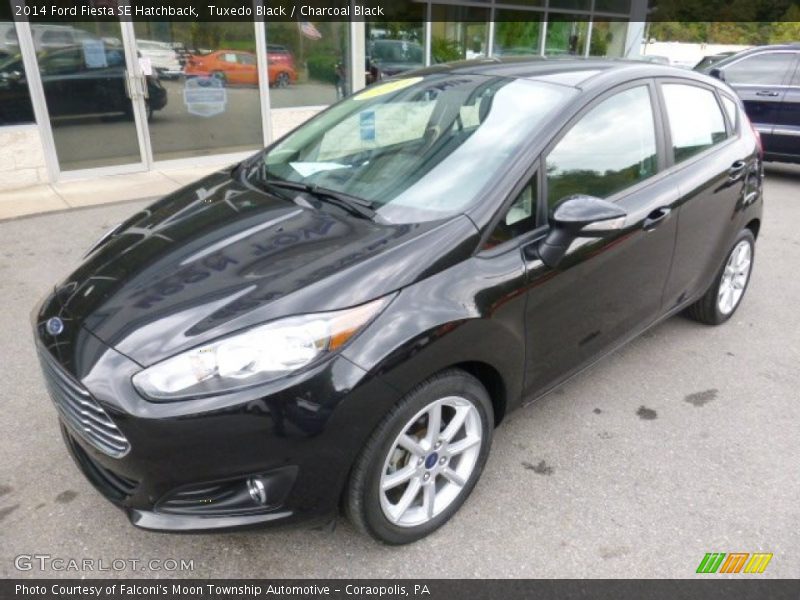 Tuxedo Black / Charcoal Black 2014 Ford Fiesta SE Hatchback