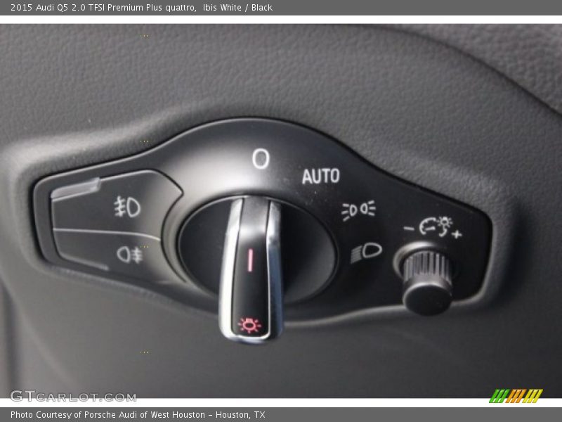 Ibis White / Black 2015 Audi Q5 2.0 TFSI Premium Plus quattro