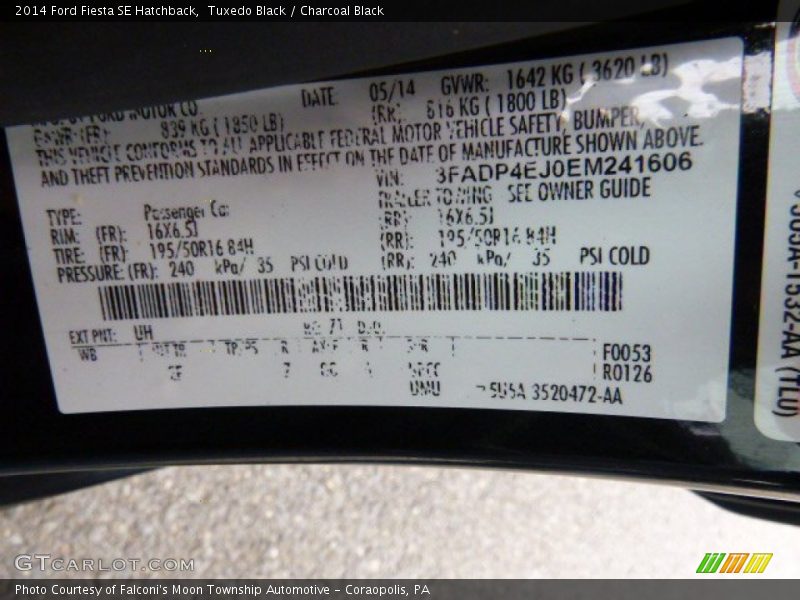 Tuxedo Black / Charcoal Black 2014 Ford Fiesta SE Hatchback