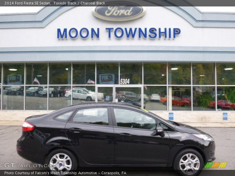 Tuxedo Black / Charcoal Black 2014 Ford Fiesta SE Sedan