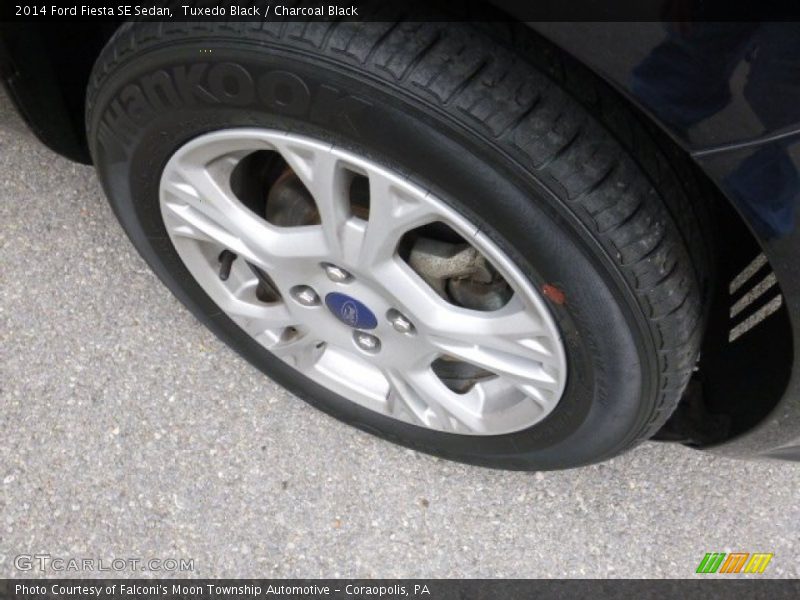 Tuxedo Black / Charcoal Black 2014 Ford Fiesta SE Sedan