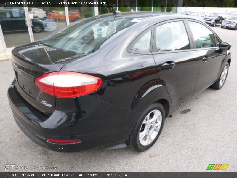 Tuxedo Black / Charcoal Black 2014 Ford Fiesta SE Sedan