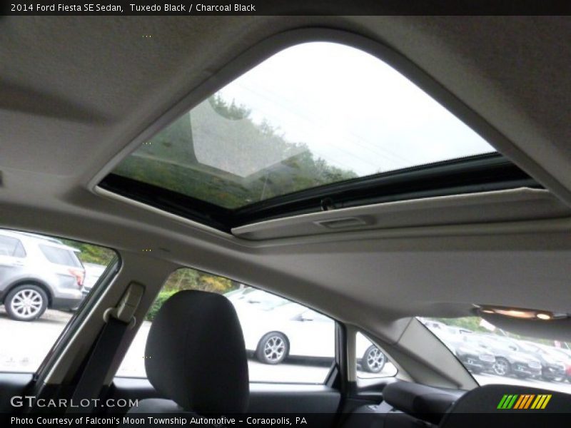 Tuxedo Black / Charcoal Black 2014 Ford Fiesta SE Sedan