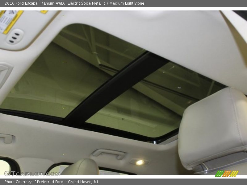 Sunroof of 2016 Escape Titanium 4WD