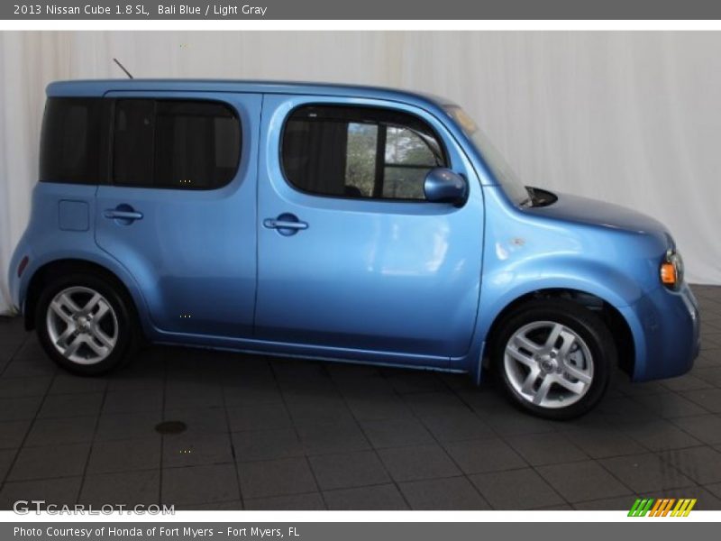 Bali Blue / Light Gray 2013 Nissan Cube 1.8 SL