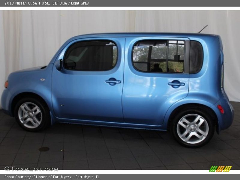 Bali Blue / Light Gray 2013 Nissan Cube 1.8 SL