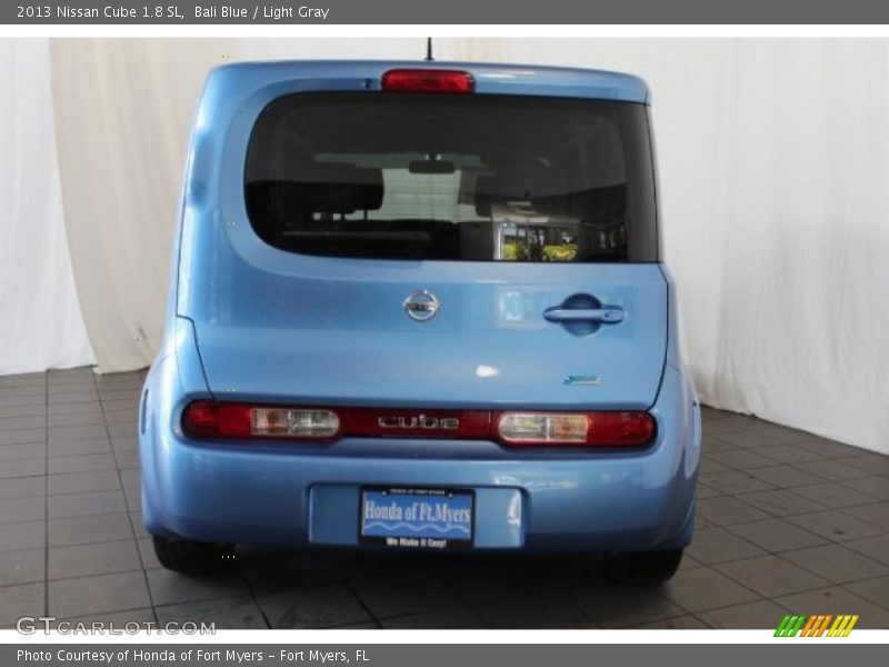 Bali Blue / Light Gray 2013 Nissan Cube 1.8 SL