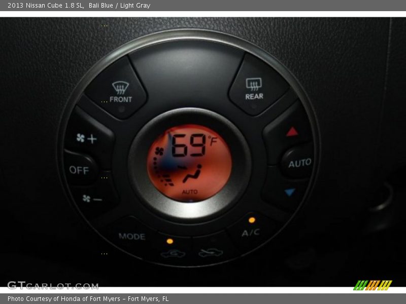 Bali Blue / Light Gray 2013 Nissan Cube 1.8 SL