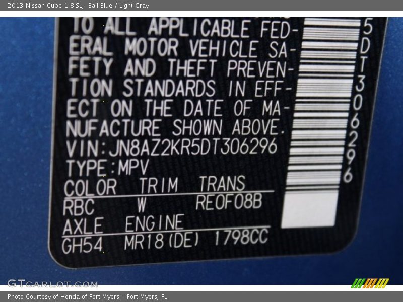 Bali Blue / Light Gray 2013 Nissan Cube 1.8 SL