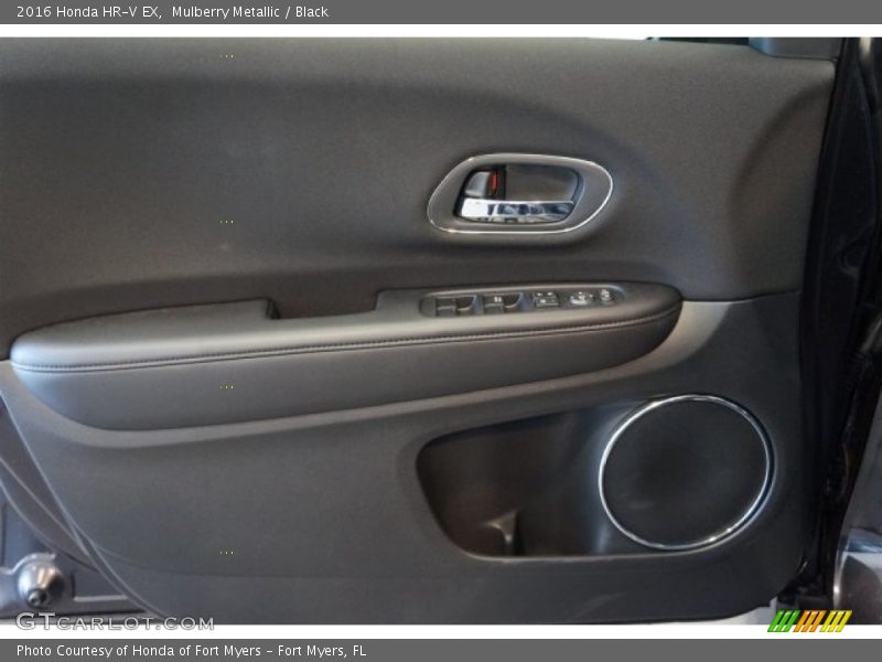 Mulberry Metallic / Black 2016 Honda HR-V EX