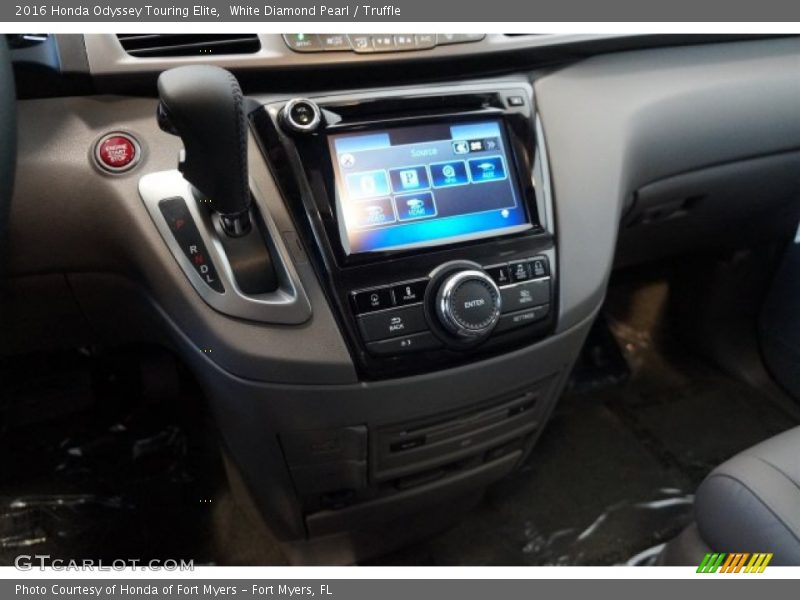 White Diamond Pearl / Truffle 2016 Honda Odyssey Touring Elite