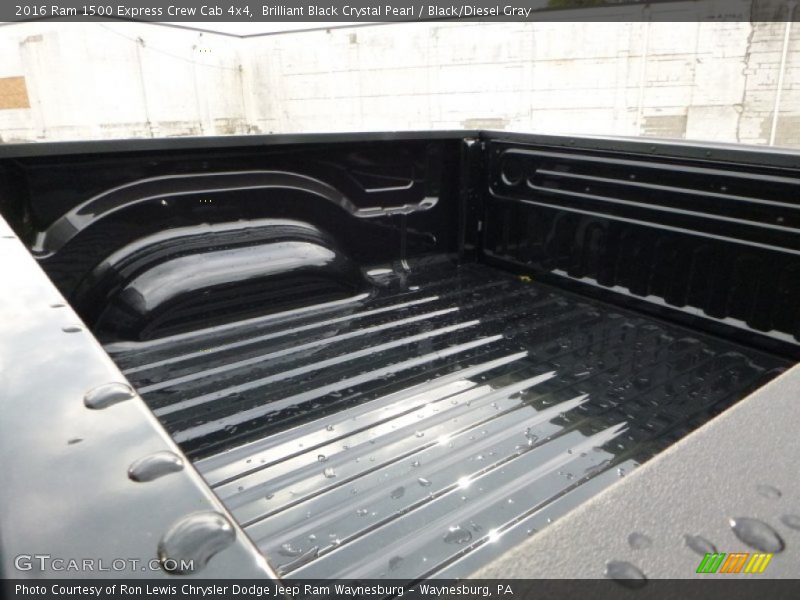 Brilliant Black Crystal Pearl / Black/Diesel Gray 2016 Ram 1500 Express Crew Cab 4x4