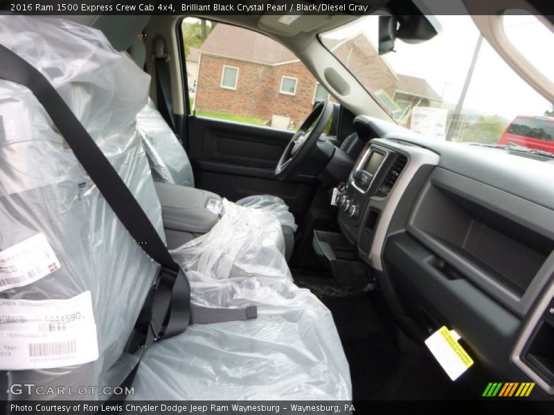 Brilliant Black Crystal Pearl / Black/Diesel Gray 2016 Ram 1500 Express Crew Cab 4x4