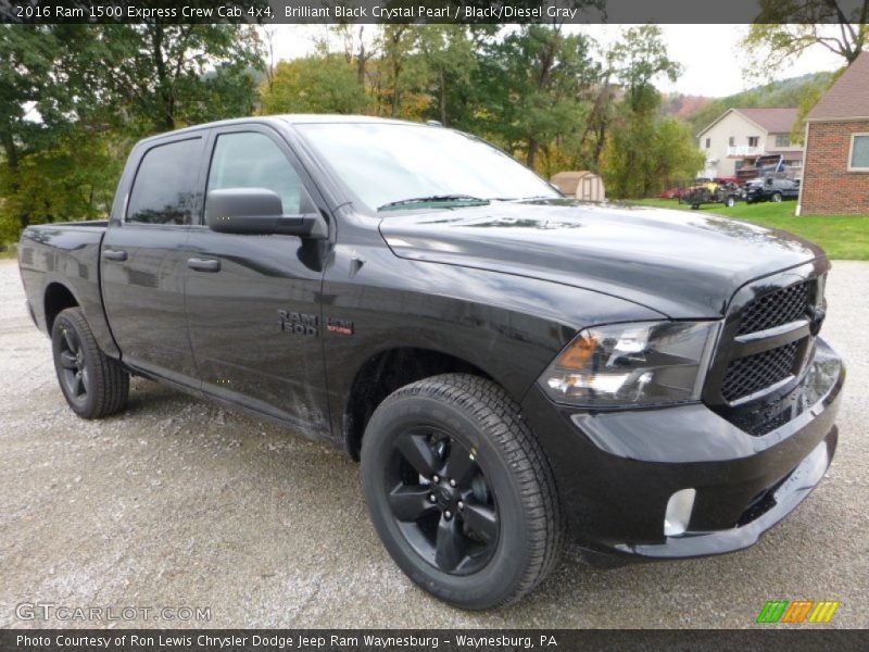 Front 3/4 View of 2016 1500 Express Crew Cab 4x4