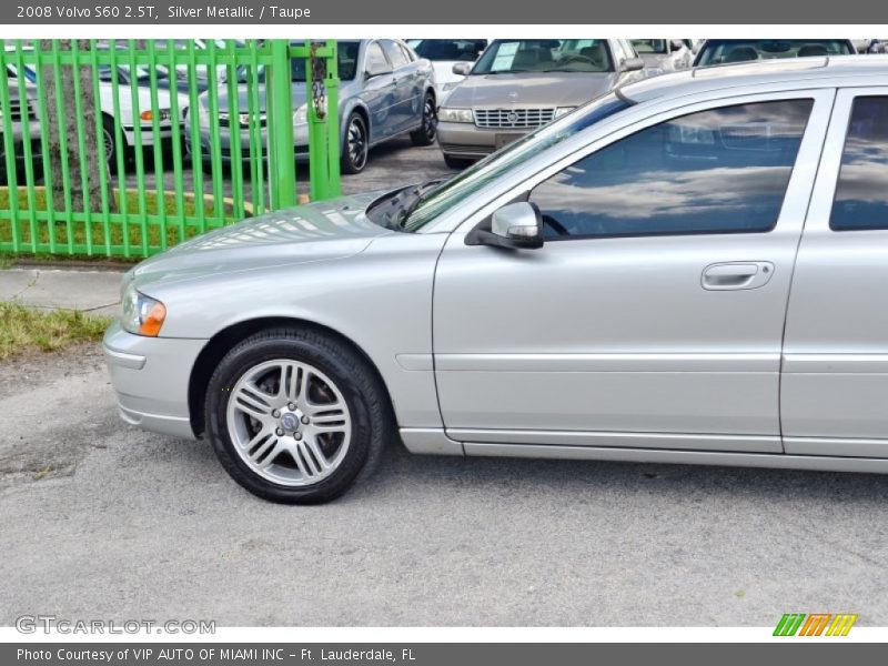 Silver Metallic / Taupe 2008 Volvo S60 2.5T