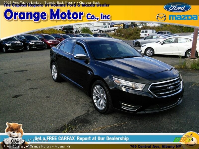 Tuxedo Black Metallic / Charcoal Black 2015 Ford Taurus Limited