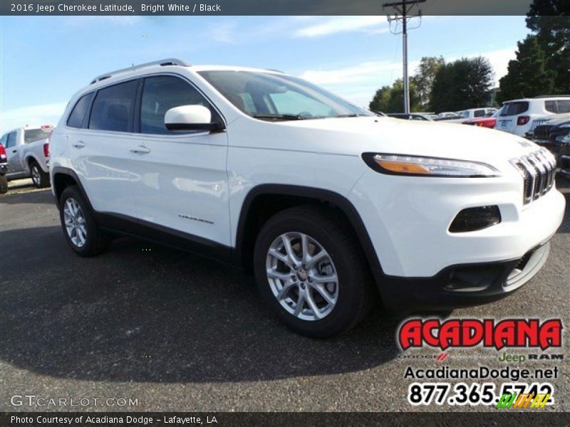 Bright White / Black 2016 Jeep Cherokee Latitude