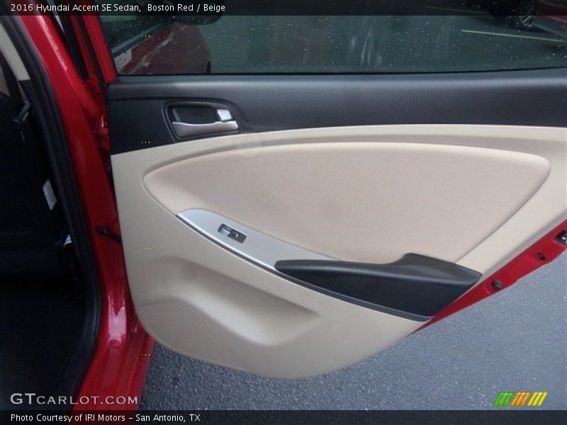 Door Panel of 2016 Accent SE Sedan