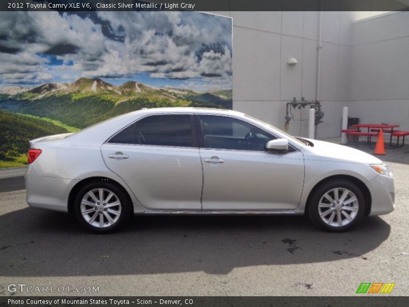Classic Silver Metallic / Light Gray 2012 Toyota Camry XLE V6