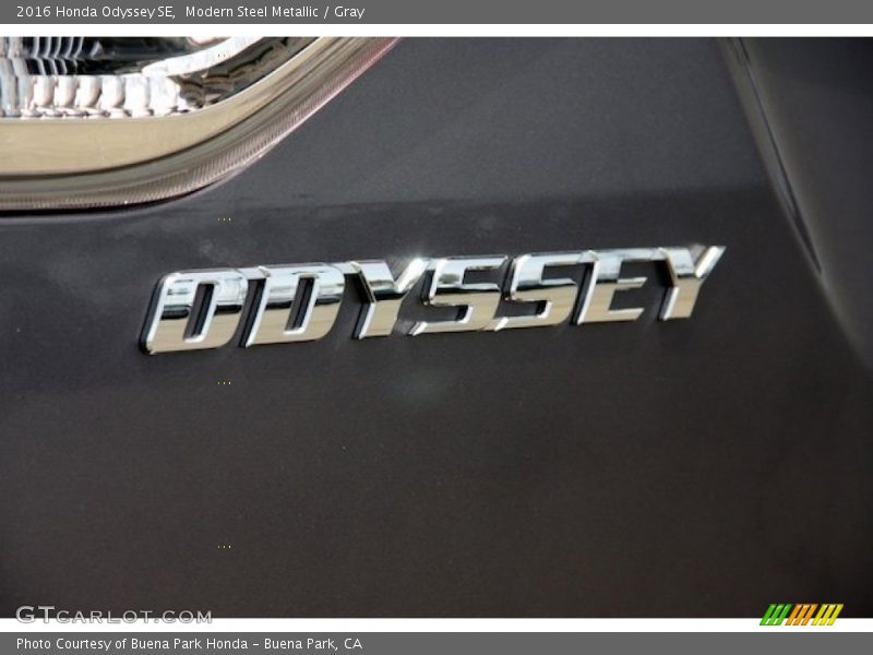 Modern Steel Metallic / Gray 2016 Honda Odyssey SE