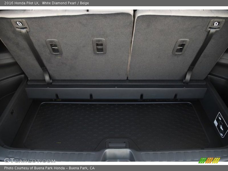 White Diamond Pearl / Beige 2016 Honda Pilot LX