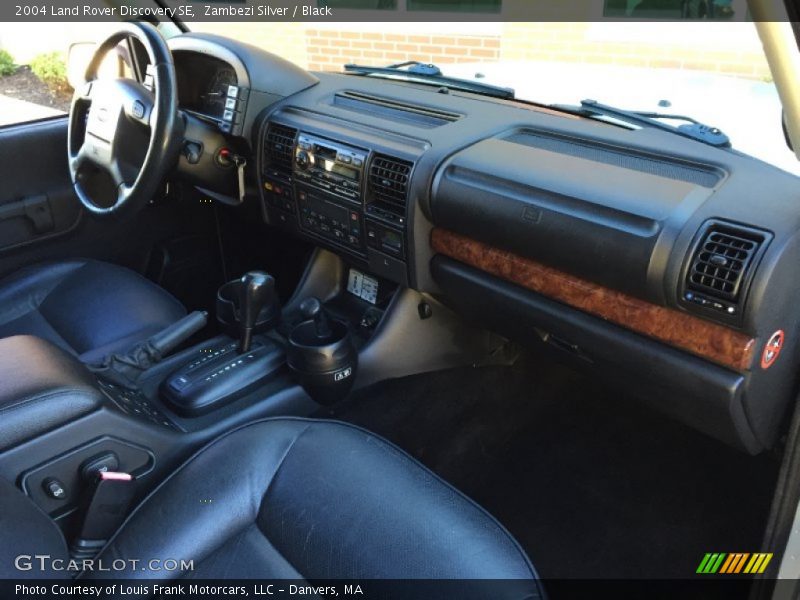 Zambezi Silver / Black 2004 Land Rover Discovery SE