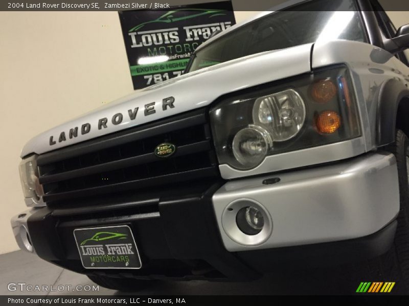 Zambezi Silver / Black 2004 Land Rover Discovery SE