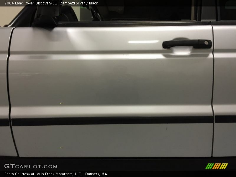 Zambezi Silver / Black 2004 Land Rover Discovery SE