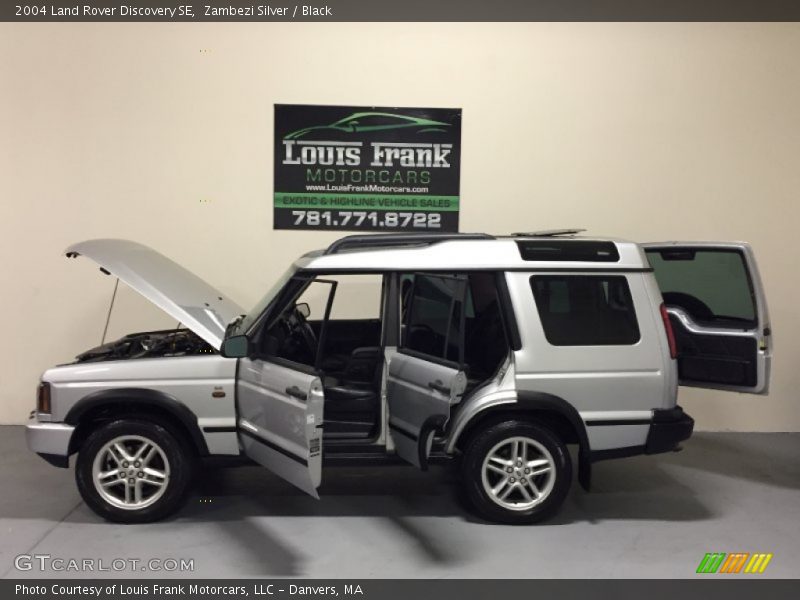 Zambezi Silver / Black 2004 Land Rover Discovery SE