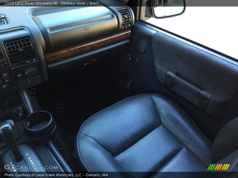 Zambezi Silver / Black 2004 Land Rover Discovery SE