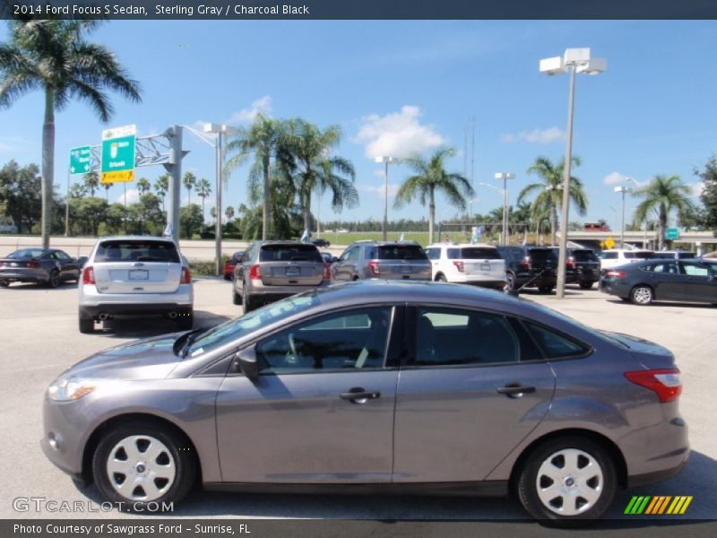 Sterling Gray / Charcoal Black 2014 Ford Focus S Sedan