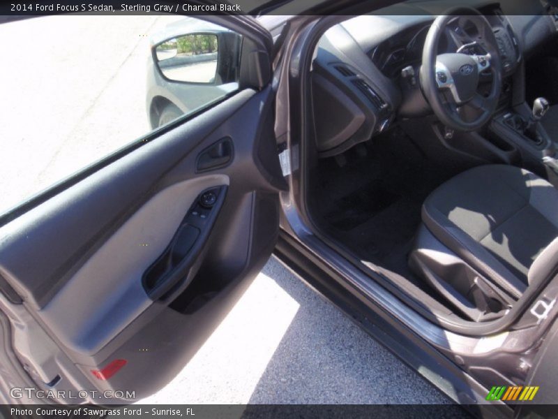 Sterling Gray / Charcoal Black 2014 Ford Focus S Sedan