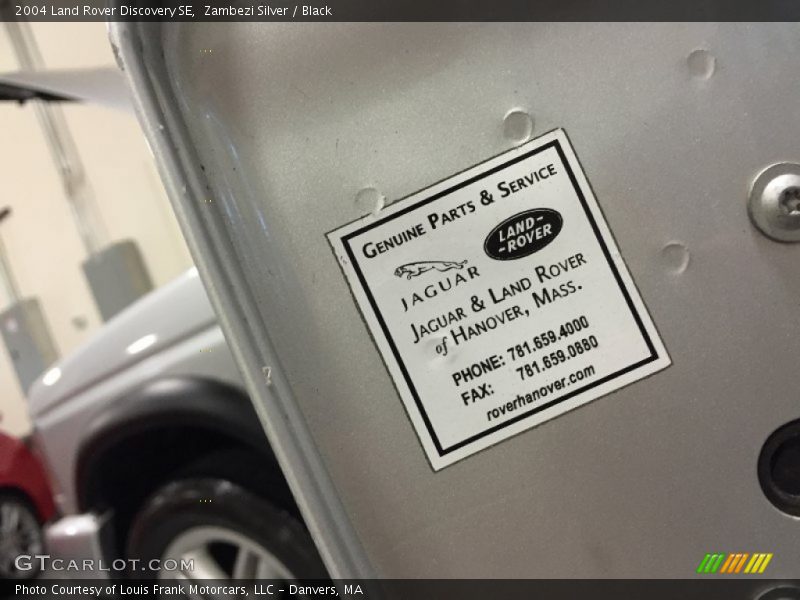 Zambezi Silver / Black 2004 Land Rover Discovery SE