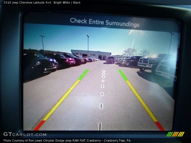 Bright White / Black 2016 Jeep Cherokee Latitude 4x4