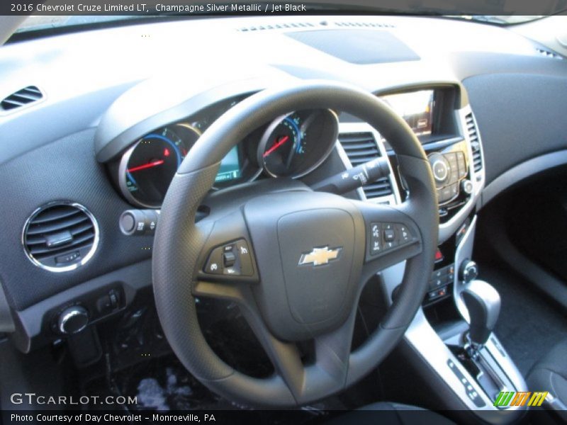 Champagne Silver Metallic / Jet Black 2016 Chevrolet Cruze Limited LT