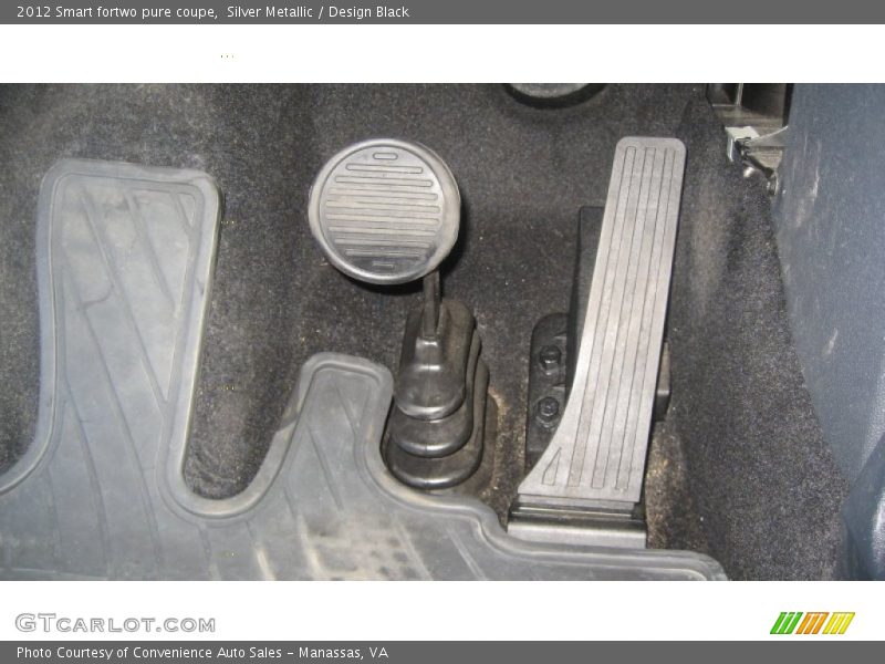 Silver Metallic / Design Black 2012 Smart fortwo pure coupe