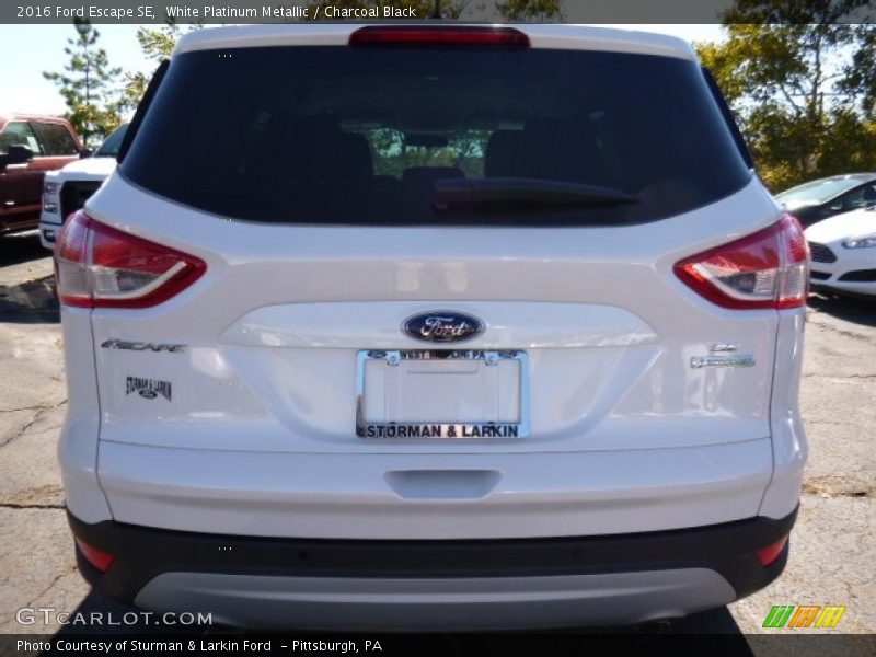 White Platinum Metallic / Charcoal Black 2016 Ford Escape SE
