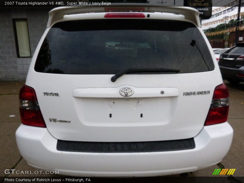 Super White / Ivory Beige 2007 Toyota Highlander V6 4WD