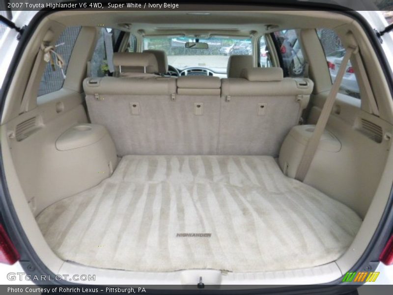 Super White / Ivory Beige 2007 Toyota Highlander V6 4WD