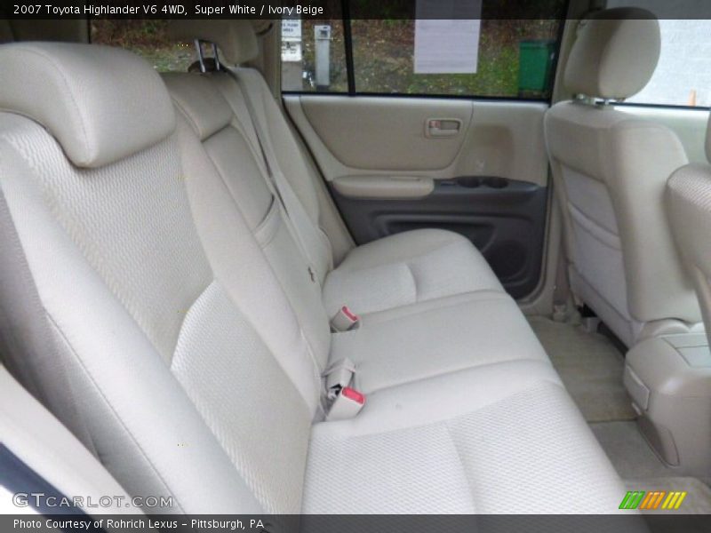 Super White / Ivory Beige 2007 Toyota Highlander V6 4WD