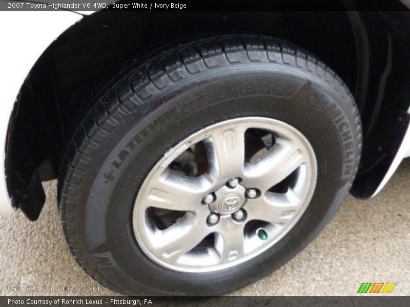 Super White / Ivory Beige 2007 Toyota Highlander V6 4WD