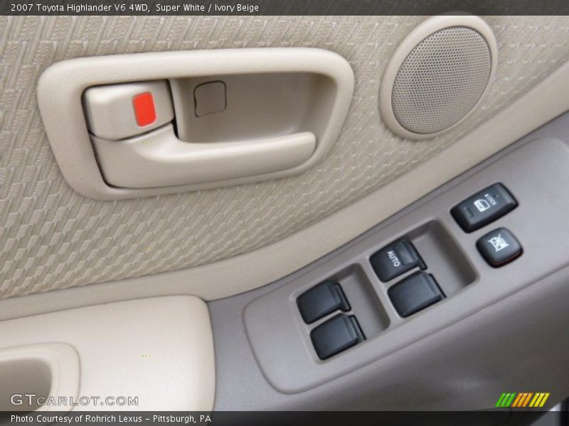 Super White / Ivory Beige 2007 Toyota Highlander V6 4WD