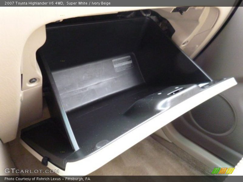 Super White / Ivory Beige 2007 Toyota Highlander V6 4WD
