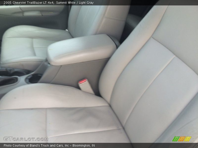 Summit White / Light Gray 2005 Chevrolet TrailBlazer LT 4x4