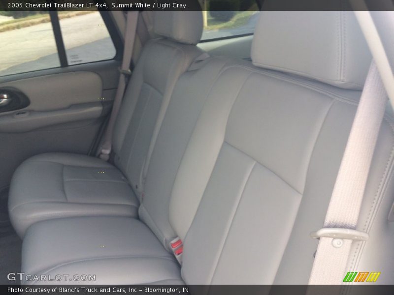 Summit White / Light Gray 2005 Chevrolet TrailBlazer LT 4x4