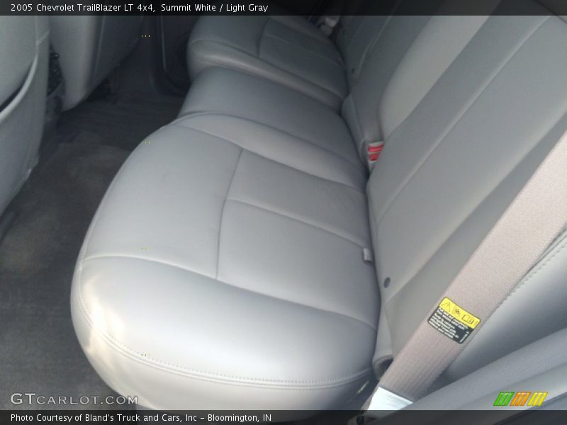 Summit White / Light Gray 2005 Chevrolet TrailBlazer LT 4x4